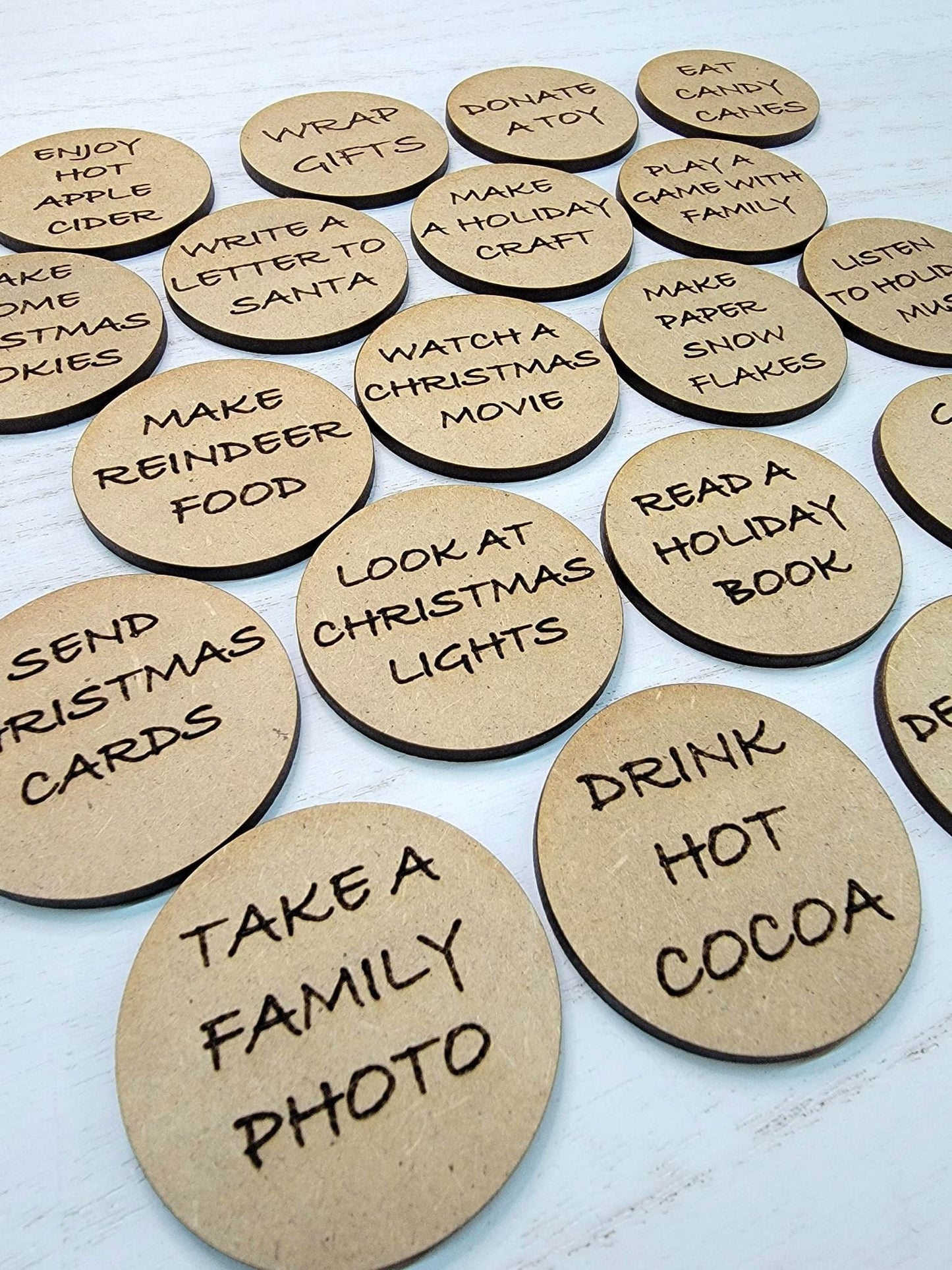 20 Christmas Advent Tokens, Advent Calendar, Christmas Countdown, Christmas Activities, Christmas Tokens, Christmas Activity Tokens